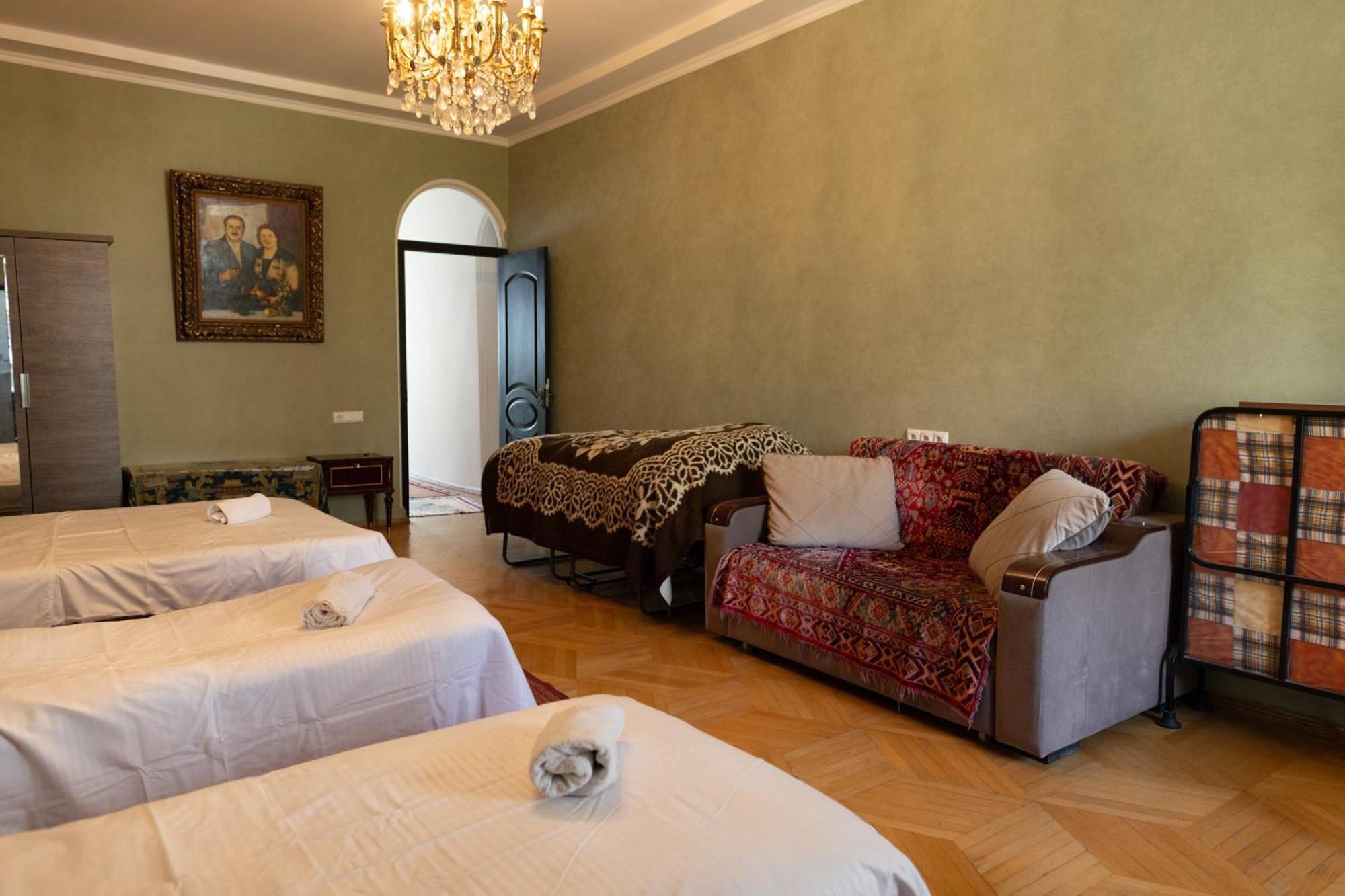 Wine House Tbilisi Quarto foto
