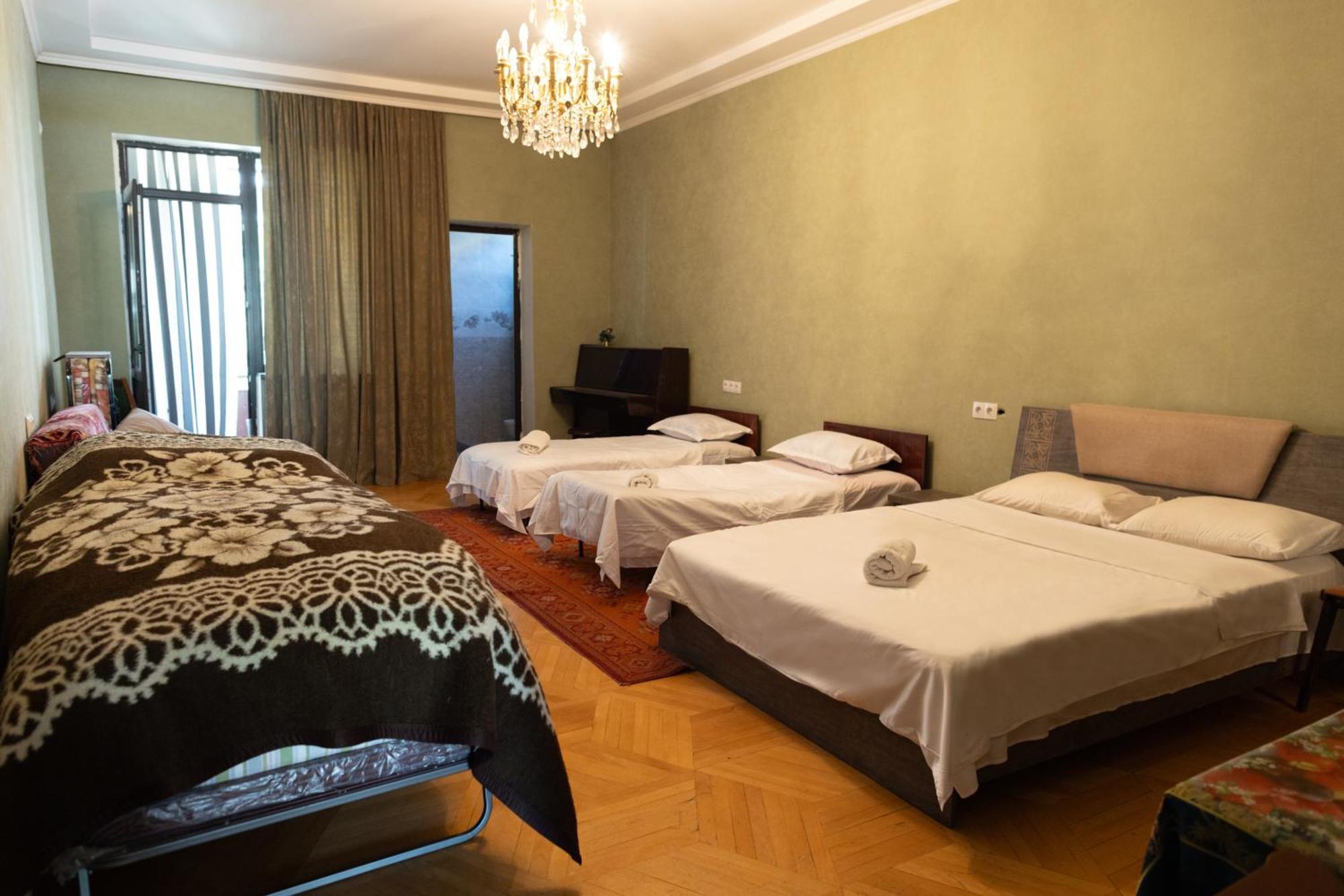 Wine House Tbilisi Quarto foto
